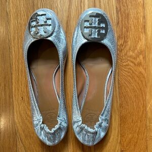 Tory Burch flats in metallic silver